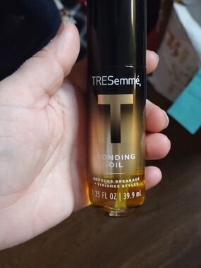 Tresemme bonding oil